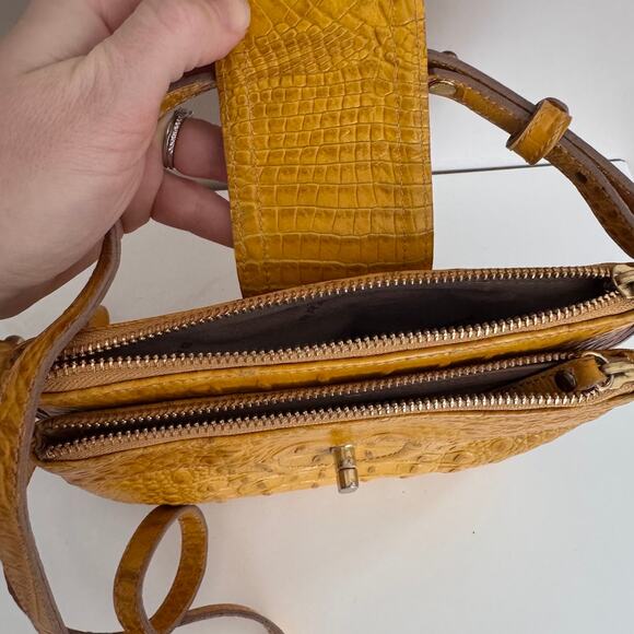 Brahmin Mojito Melbourne Croc Leather Bag Crossbody Turn Lock Yellow Mustard - Picture 3 of 12